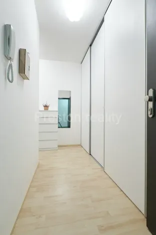 Prodej bytu 2+kk, Praha - Malešice, Nad úžlabinou, 48 m2