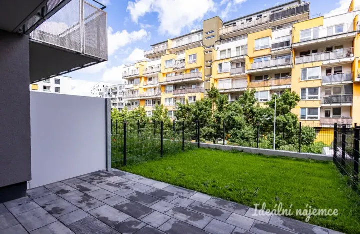 Pronájem bytu 1+kk, Praha - Vysočany, Gerstelova, 33 m2