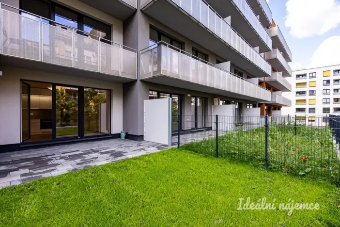Pronájem bytu 1+kk, Praha - Vysočany, Gerstelova, 33 m2