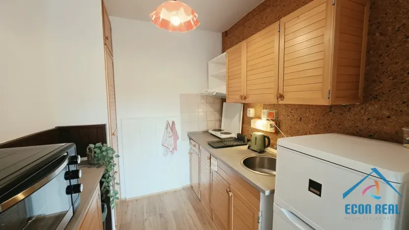 Pronájem bytu 2+kk, Praha - Smíchov, Na pláni, 50 m2
