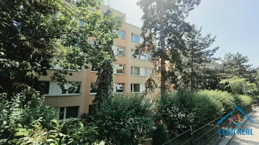 Pronájem bytu 2+kk, Praha - Smíchov, Na pláni, 50 m2