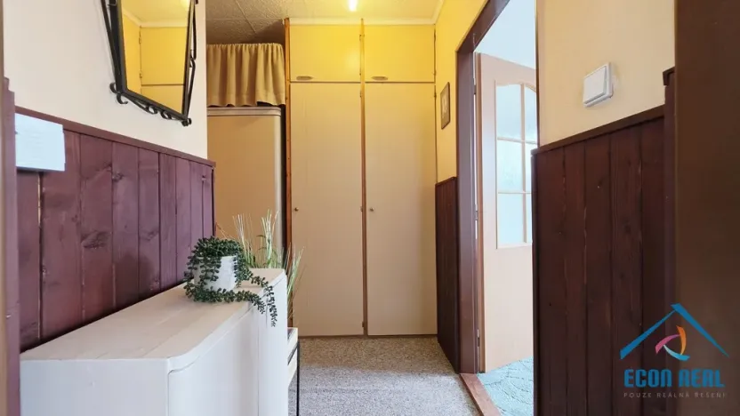 Pronájem bytu 2+kk, Praha - Smíchov, Na pláni, 50 m2
