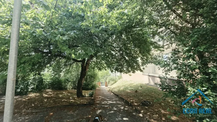Pronájem bytu 2+kk, Praha - Smíchov, Na pláni, 50 m2