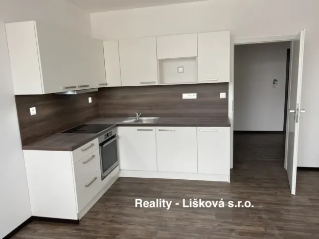 Pronájem bytu 2+kk, Ústí nad Labem - Ústí nad Labem-centrum, Velká Hradební, 46 m2