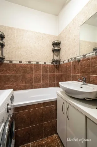 Pronájem bytu 2+1, Praha - Strašnice, Vrátkovská, 55 m2