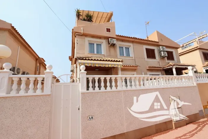 Prodej rodinného domu, Torrevieja, Španělsko, 130 m2
