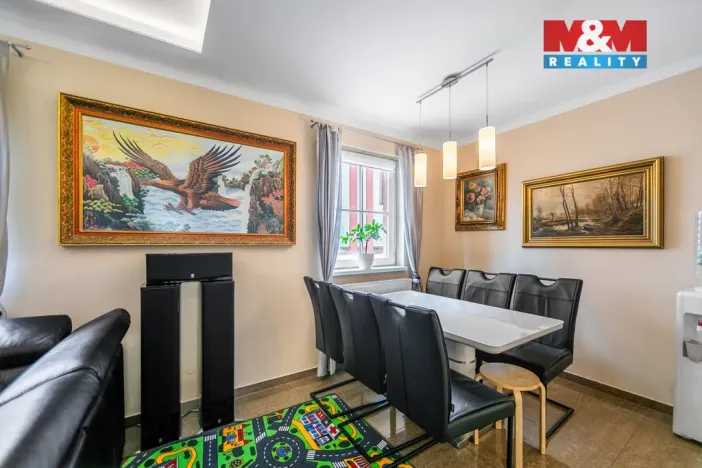 Prodej rodinného domu, Bor, náměstí Republiky, 197 m2