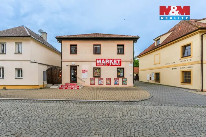 Prodej rodinného domu, Bor, náměstí Republiky, 197 m2