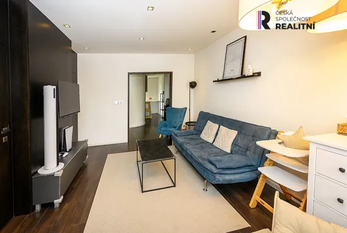 Pronájem bytu 2+1, Zlín, M. Knesla, 55 m2