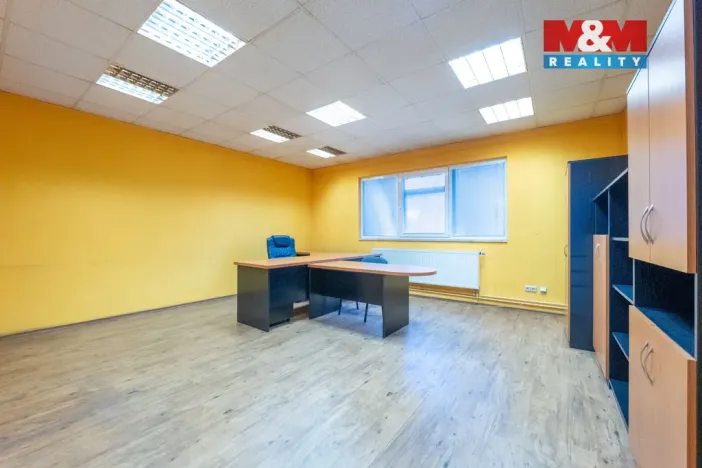 Prodej výrobních prostor, Slavičín, 714 m2