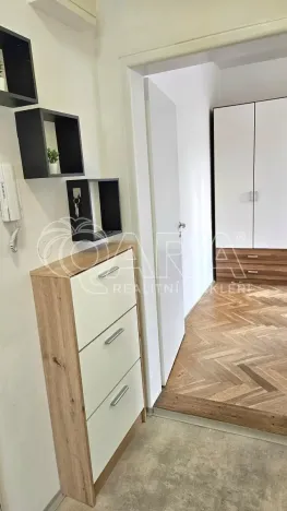 Pronájem bytu 2+1, Praha - Strašnice, Krupská, 46 m2