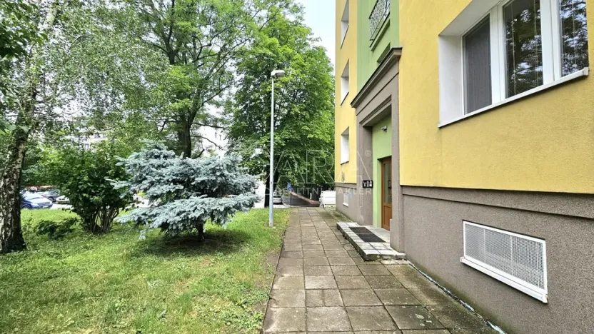 Pronájem bytu 2+1, Praha - Strašnice, Krupská, 46 m2