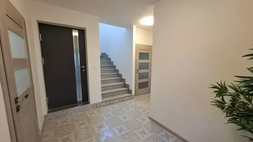Prodej rodinného domu, Břežany II, 160 m2