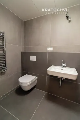 Pronájem bytu 1+kk, Praha - Karlín, Křižíkova, 32 m2