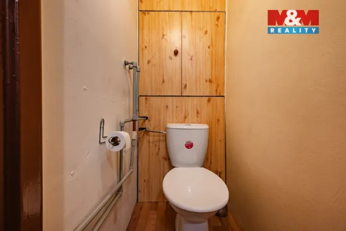 Prodej bytu 2+1, Aš, Hlavní, 51 m2