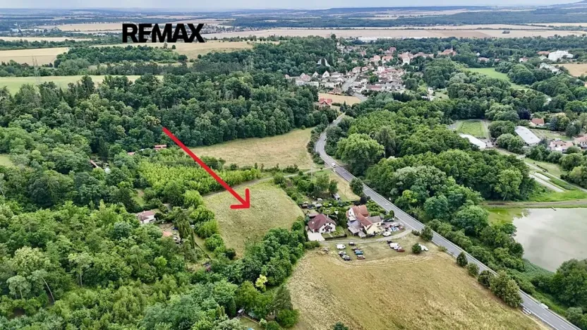 Prodej komerčního pozemku, Liběchov, 7548 m2