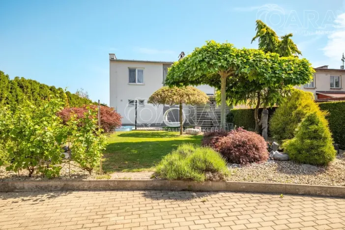 Prodej rodinného domu, Tišice, Souběžná, 170 m2