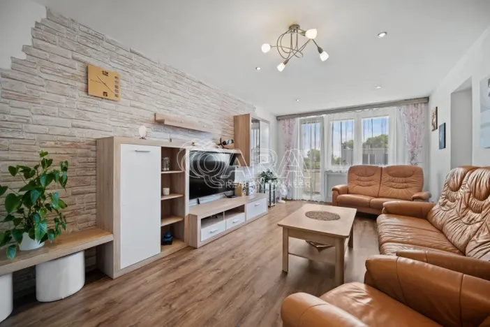 Prodej rodinného domu, Tišice, Souběžná, 170 m2