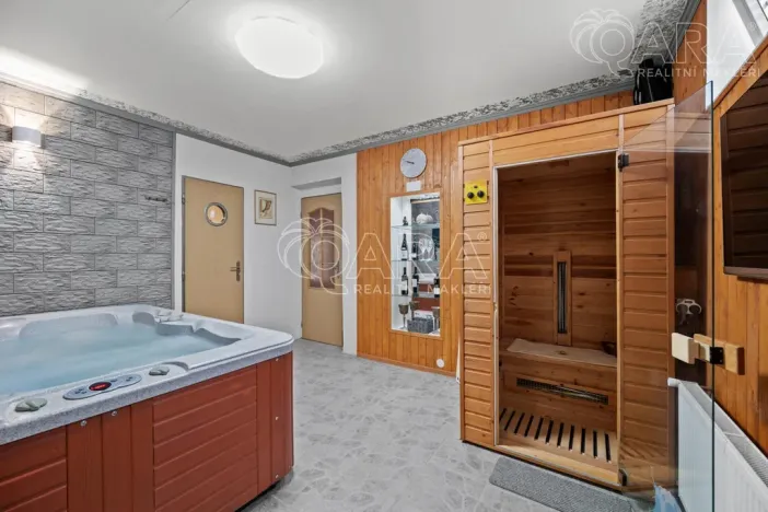 Prodej rodinného domu, Tišice, Souběžná, 170 m2