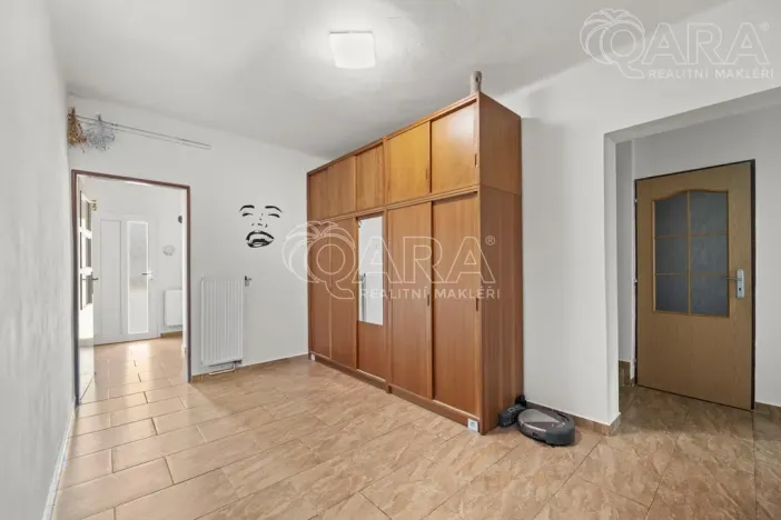 Prodej rodinného domu, Tišice, Souběžná, 170 m2