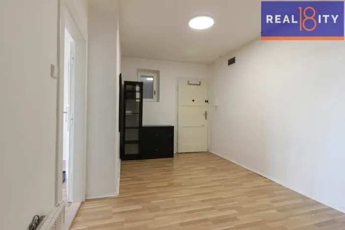 Pronájem bytu 1+1, Praha, Jugoslávských partyzánů, 41 m2