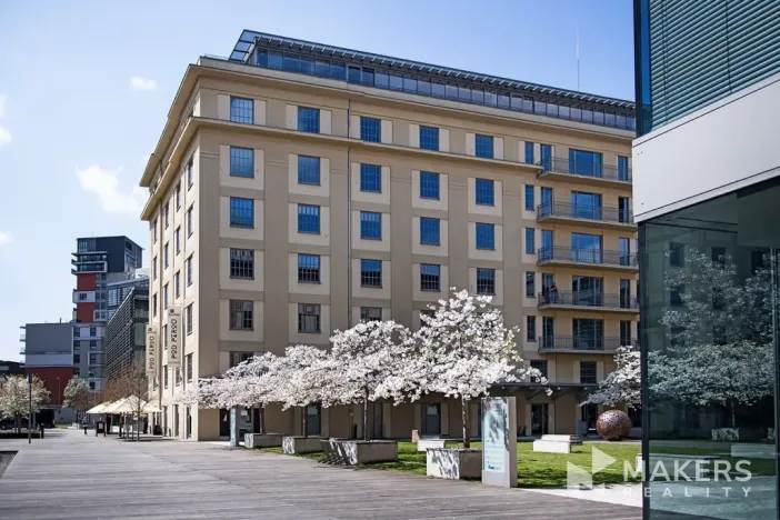 Pronájem kanceláře, Praha - Holešovice, Jankovcova, 653 m2