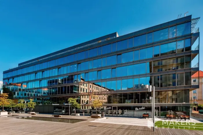 Pronájem kanceláře, Praha - Holešovice, Jankovcova, 653 m2