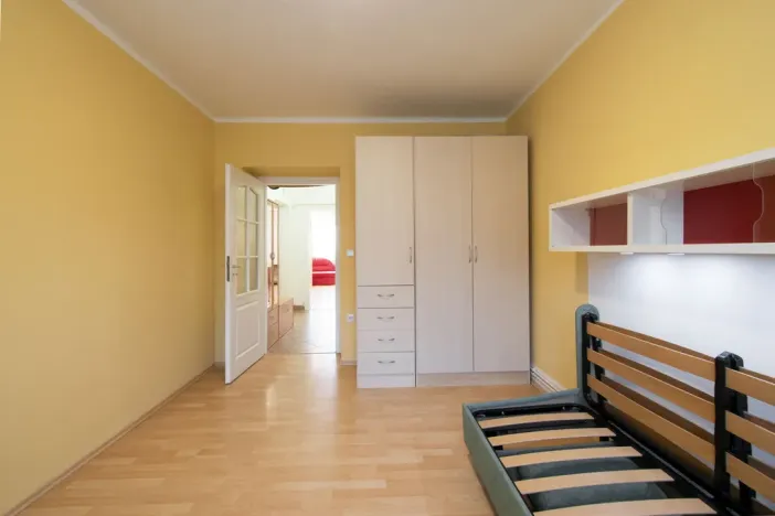 Pronájem bytu 2+kk, Praha - Prosek, Nad Krocínkou, 53 m2