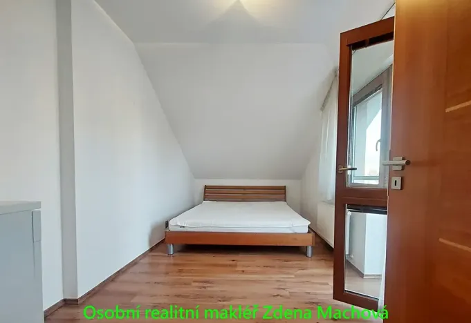 Pronájem bytu 3+kk, Praha - Strašnice, Gutova, 92 m2