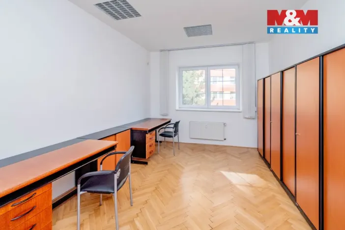 Pronájem kanceláře, Praha - Strašnice, Kolovratská, 19 m2