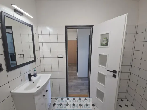 Pronájem bytu 2+1, Krnov - Pod Cvilínem, Čsl. armády, 56 m2