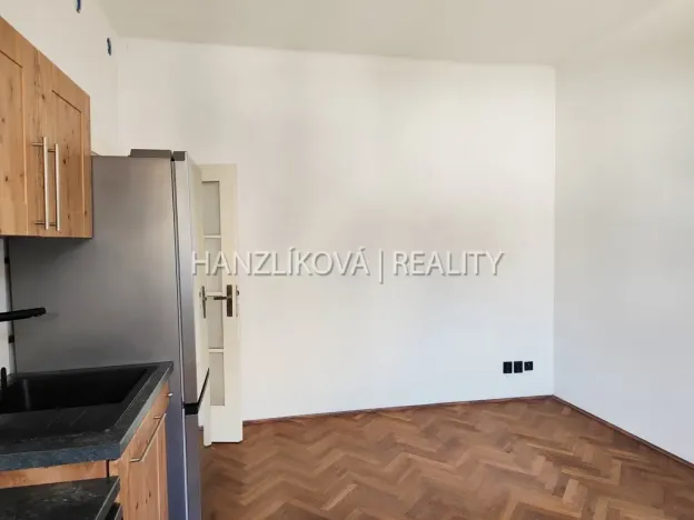 Pronájem bytu 2+kk, České Budějovice - České Budějovice 6, Nádražní, 32 m2