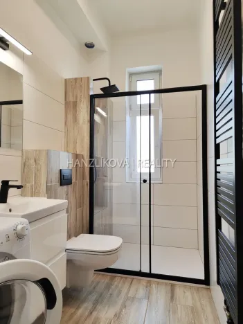 Pronájem bytu 2+kk, České Budějovice - České Budějovice 6, Nádražní, 32 m2