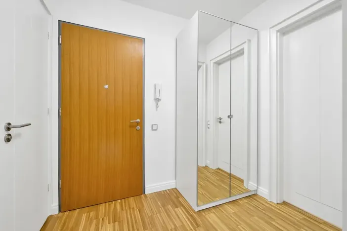 Pronájem bytu 2+kk, Praha - Karlín, Rohanské nábřeží, 60 m2