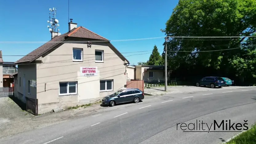 Pronájem ubytování, Dobrovice, 500 m2