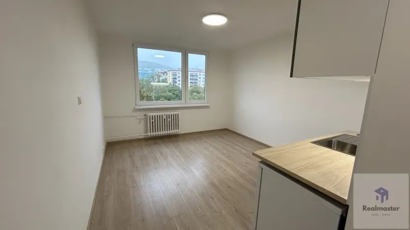 Pronájem bytu 1+kk, Ústí nad Labem - Severní Terasa, Pod Parkem, 21 m2