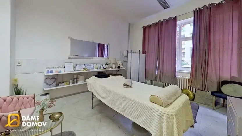 Pronájem obchodního prostoru, Zlín, Sadová, 77 m2