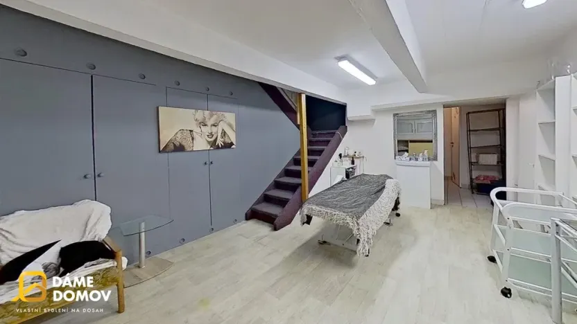 Pronájem obchodního prostoru, Zlín, Sadová, 77 m2