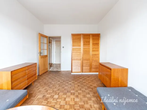 Pronájem bytu 3+1, Praha - Záběhlice, Zvonková, 68 m2