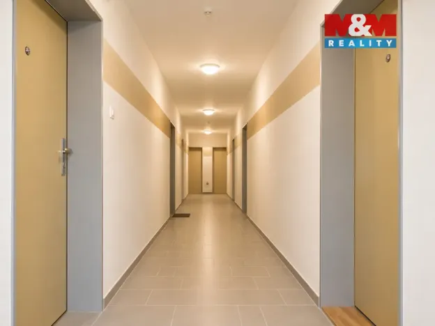 Pronájem bytu 1+kk, Praha - Letňany, Frýdecká, 27 m2