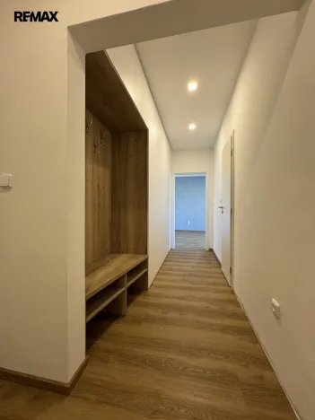 Pronájem bytu 1+1, Olomouc - Neředín, Neředínská, 41 m2