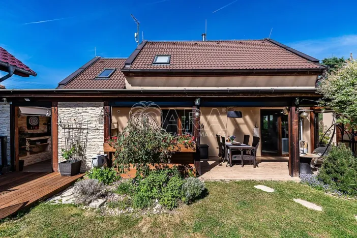 Prodej rodinného domu, Kostelec nad Labem, V Chaloupkách, 120 m2