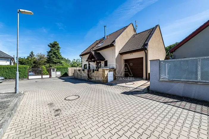 Prodej rodinného domu, Kostelec nad Labem, V Chaloupkách, 120 m2