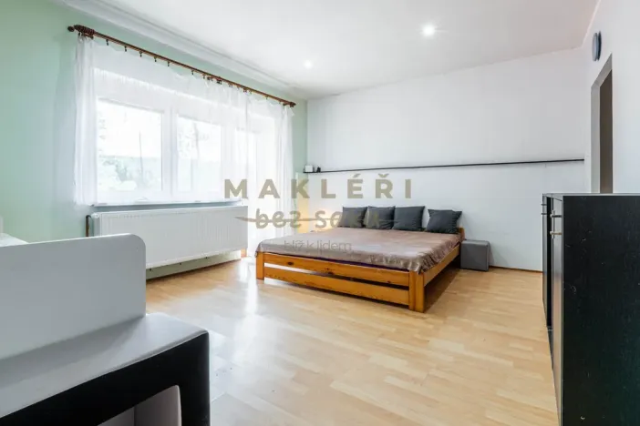 Prodej vícegeneračního domu, Tuchlovice, 224 m2