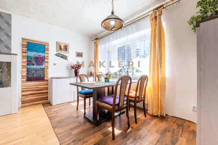 Prodej vícegeneračního domu, Tuchlovice, 224 m2