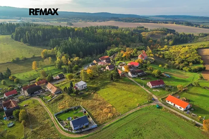 Prodej pozemku pro bydlení, Chomle, 783 m2