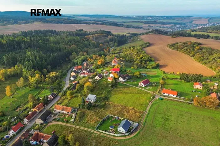 Prodej pozemku pro bydlení, Chomle, 783 m2