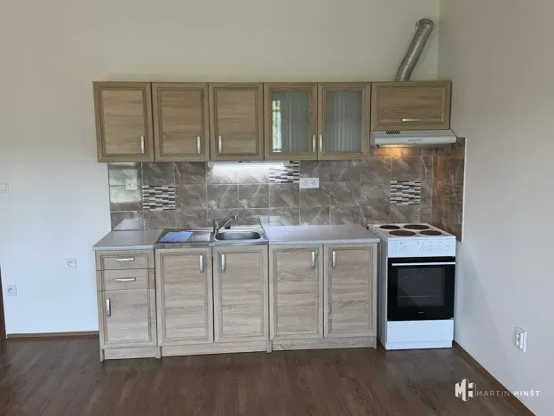 Pronájem bytu 1+kk, Praha - Libeň, Pod plynojemem, 36 m2