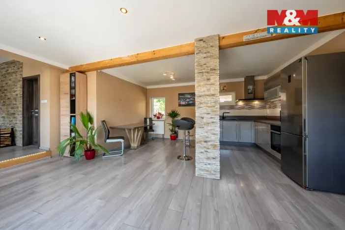Prodej činžovního domu, Janov nad Nisou - Loučná nad Nisou, 340 m2