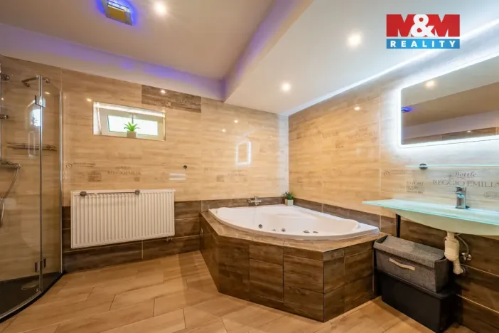 Prodej činžovního domu, Janov nad Nisou - Loučná nad Nisou, 340 m2